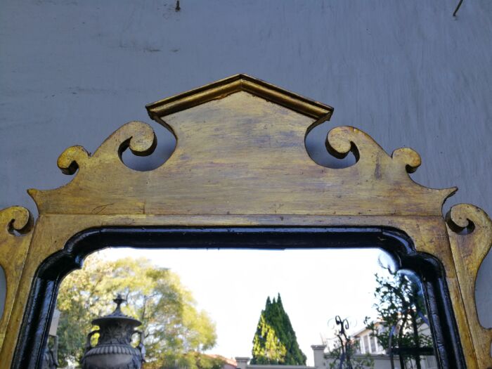 A 20TH Century Hand-Gilded Carved Wooden Mirror - Image 7