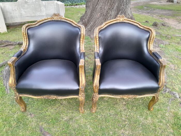 A 20th Century French Style Pair Of Carved Gilt Wood Armchairs - Image 4