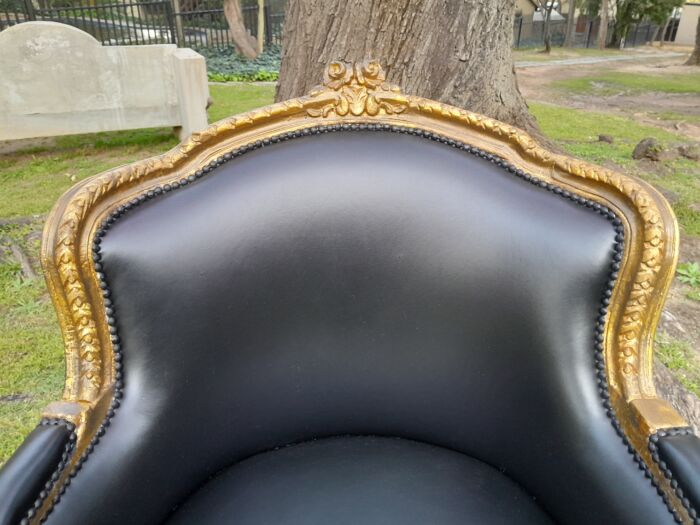 A 20th Century French Style Pair Of Carved Gilt Wood Armchairs - Image 9