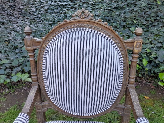 A Pair of 20th Century French Louis XV Style Gilded Armchairs Upholstered in a Ticking Fabric - Image 9
