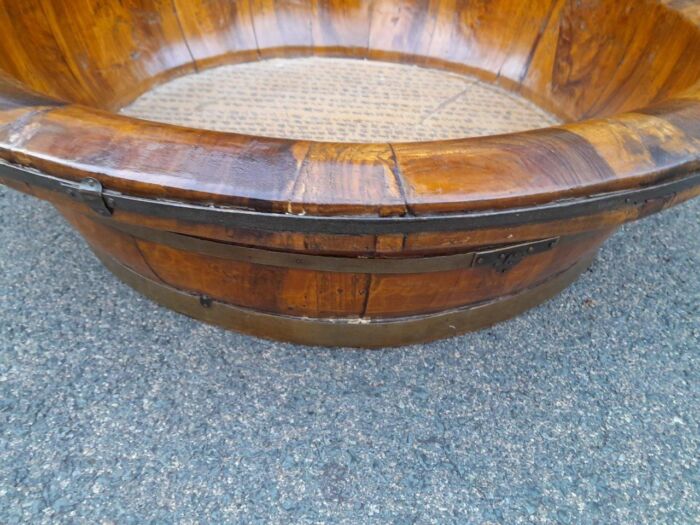 An Antique Chinese Qing Dynasty Bowl with Brass Straps of Large Proportion - Image 4