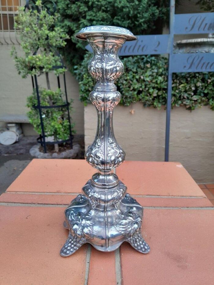 An Antique Circa 1900s Pair of Silver Plate Candlesticks / Candle Holders ND - Image 5