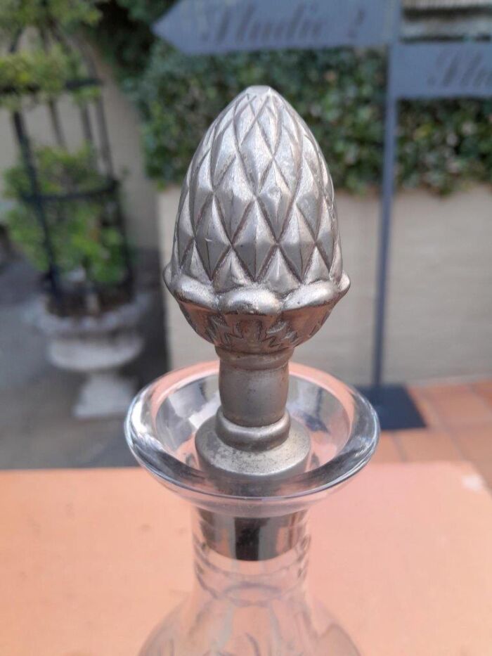 A 20TH Century  Cut Glass Decanter with Stopper on a Metal Base - Image 5