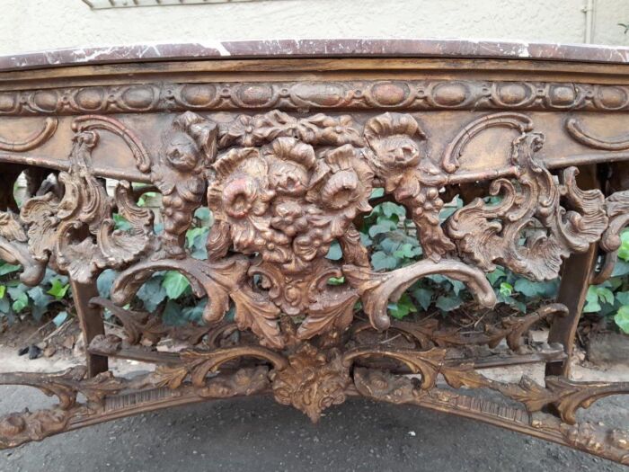 An 18th Century French Louis XV Ornately Carved and Gilded Console / Drinks Table with Marble Top - Image 7