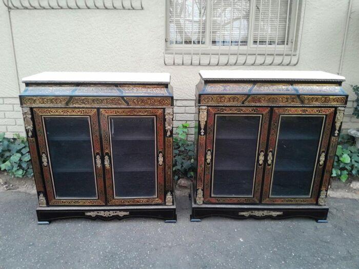 A Near Pair of Late 19th Century  / Early 20th century French Boulle Ebonised and Gilt Metal Cabinets and Cream Marble Tops - Image 3
