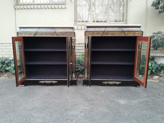 A Near Pair of Late 19th Century  / Early 20th century French Boulle Ebonised and Gilt Metal Cabinets and Cream Marble Tops - Image 5