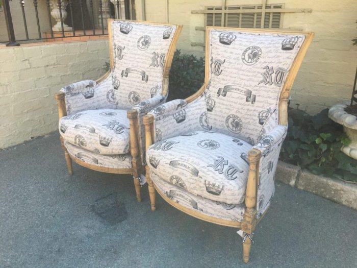 Fine Pair Late 19th Century French Style Bleached / Natural Armchairs upholstered - Image 7