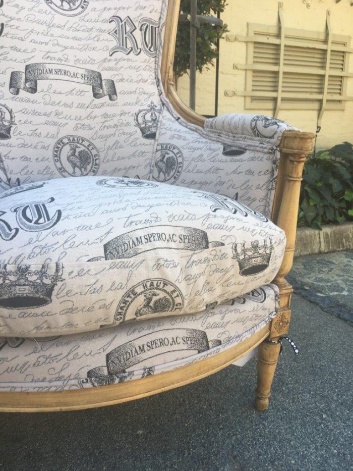 Fine Pair Late 19th Century French Style Bleached / Natural Armchairs upholstered - Image 4
