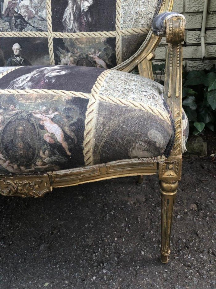 French style gilded settee with hand-painted fabric - Image 5