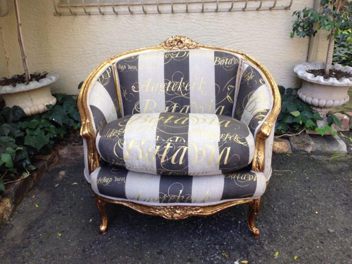 Pair Oversized French Bergere syle gilded armchairs hand gilded in  gold leaf upholstered with handmade fabric - Image 4