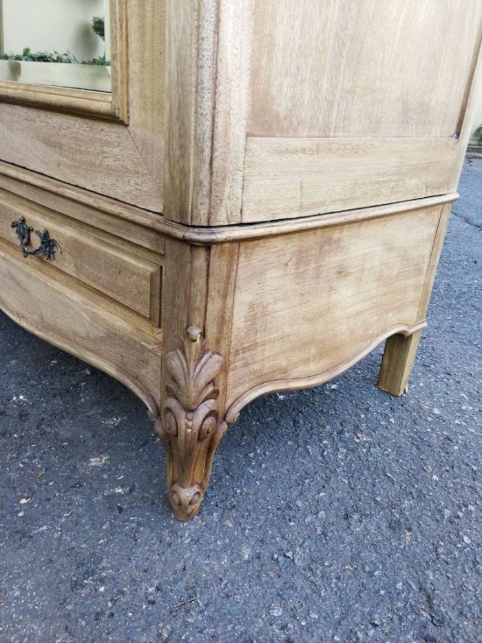 A 20th Century French Rococo Style Armoire with Bevelled Mirrors and Drawers finished in a contemporary Bleached / Natural Wood - Image 6