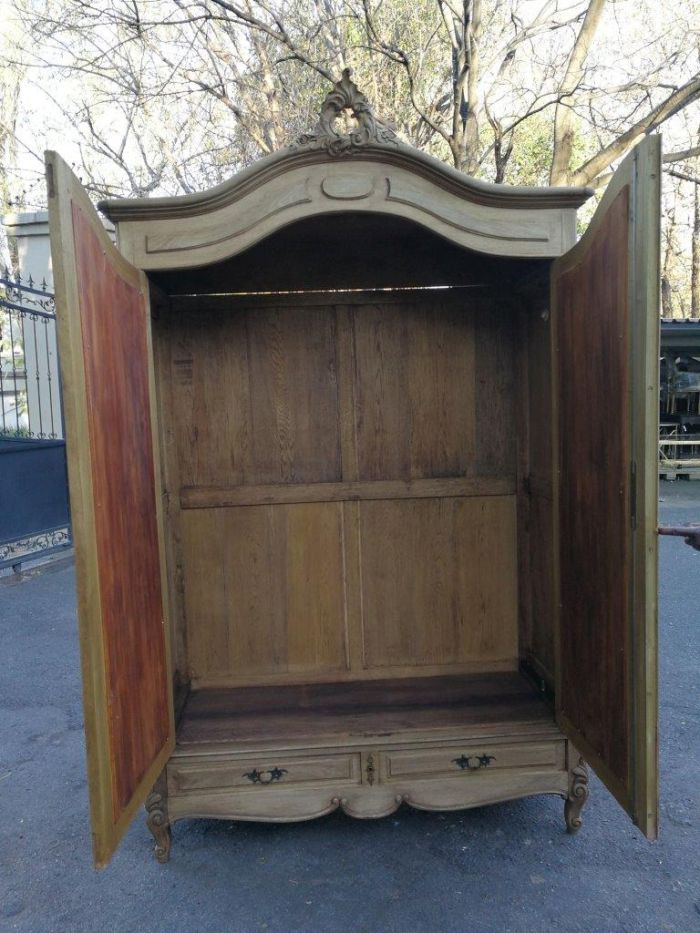 A 20th Century French Rococo Style Armoire with Bevelled Mirrors and Drawers finished in a contemporary Bleached / Natural Wood - Image 9