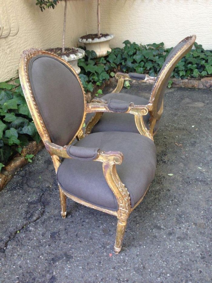 Pair of Antique Ornately Carved Gilded Baroque Style King Louis XV Medallion Armchairs   - Image 4