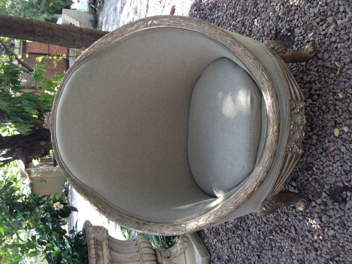 A Pair of French Empire Style Carved and Gilded Arm / Tub / Bergere Chairs Upholstered in an Imported Khaki Linen - Image 7