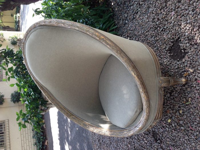 A Pair of French Empire Style Carved and Gilded Arm / Tub / Bergere Chairs Upholstered in an Imported Khaki Linen - Image 9