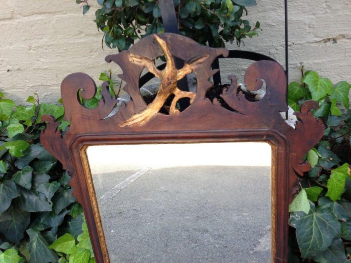 A Georgian mahogany mirror with an eagle - Image 4