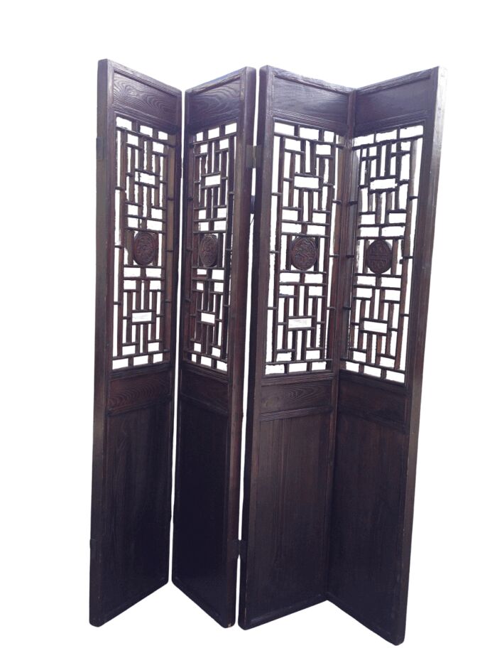 Wooden screen comprising of 4 panels