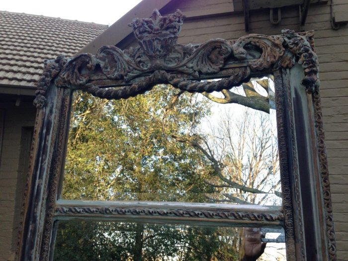 An Ornate Carved & Bevelled Painted Mirror - Image 5