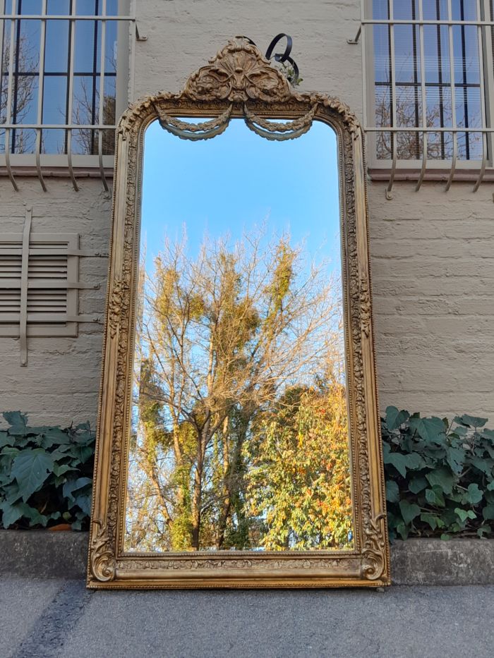 An Ornate Carved & Hand Gilded in Gold Leaf Mirror - Image 2