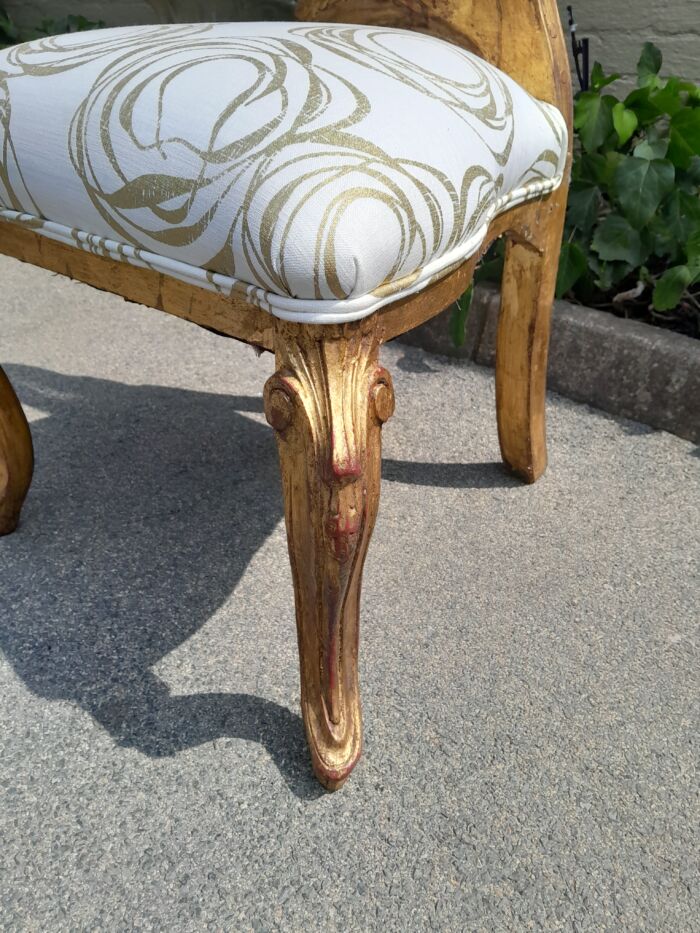 A 20th Century Rare Pair of Baroque Style Carved and Hand Gilded Throne Chairs Upholstered in a Custom-Made LInen for The Crown Collection - Image 7