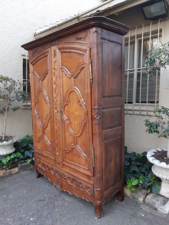 French Oak Port Armoire from La Rochelle France - Circa Early 19th century  - Image 4