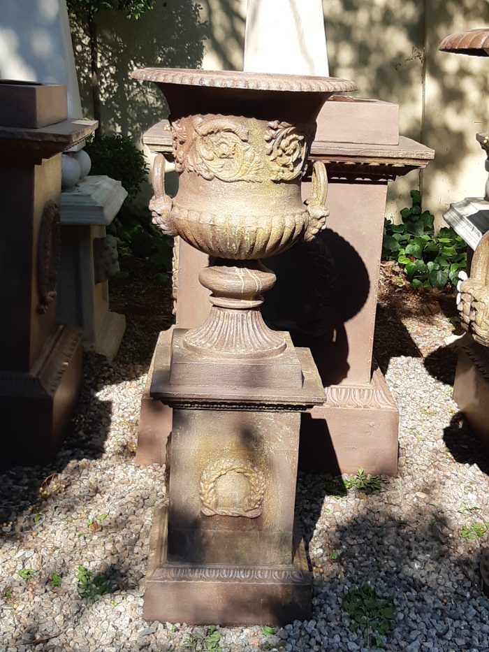 antiques-furniture