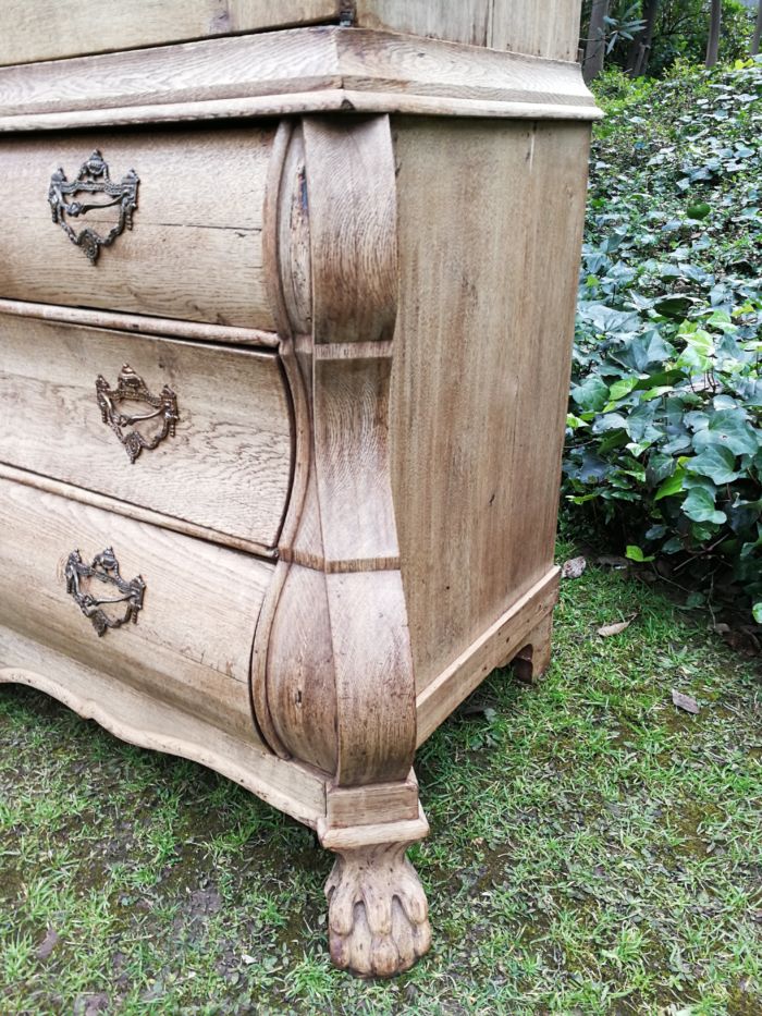 A19th Century Dutch Bleached / Natural Wood Finish Oak Bombe Cabinet/Armoire - Image 6