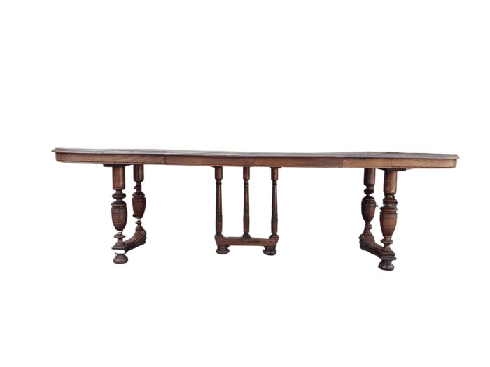 A Late 19th Century English Oak Extending Dining Table (10-Seater) with 2 Leaves