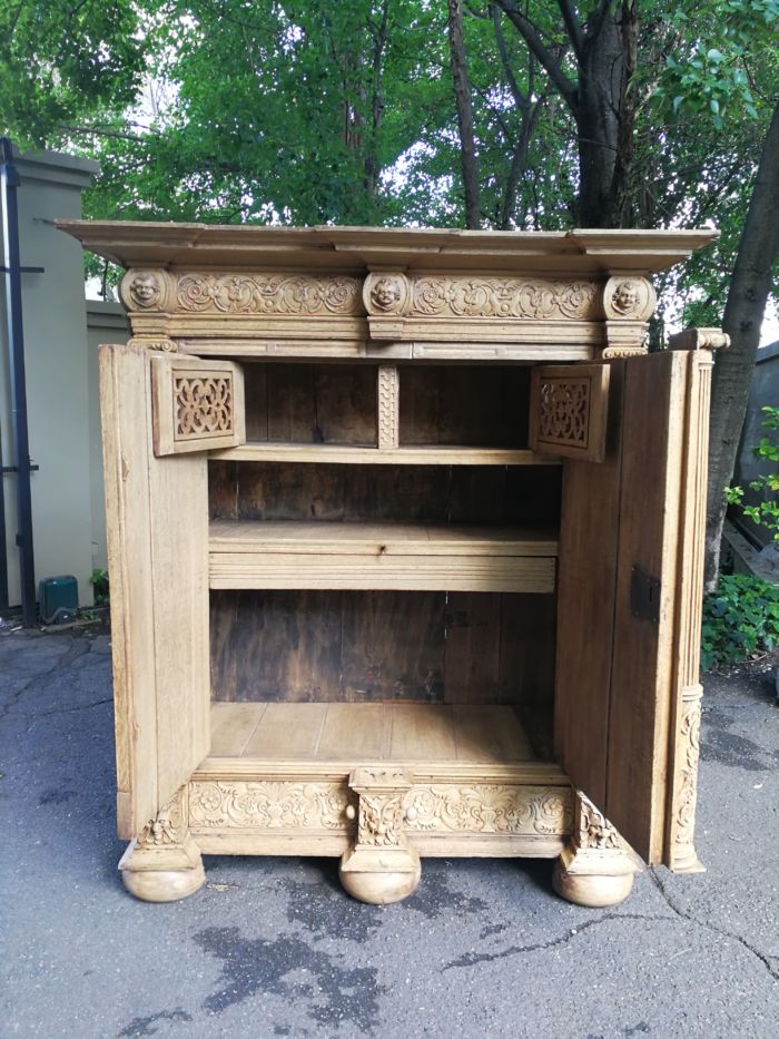 An 18th Century Continental Bleached / Natural Oak Cupboard The Interior Fitted With An Array Of Shelves And Drawers - ND - Image 7