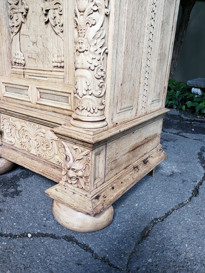 An 18th Century Continental Bleached / Natural Oak Cupboard The Interior Fitted With An Array Of Shelves And Drawers - ND - Image 10