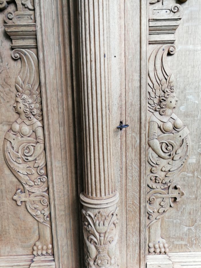 An 18th Century Continental Bleached / Natural Oak Cupboard The Interior Fitted With An Array Of Shelves And Drawers - ND - Image 12