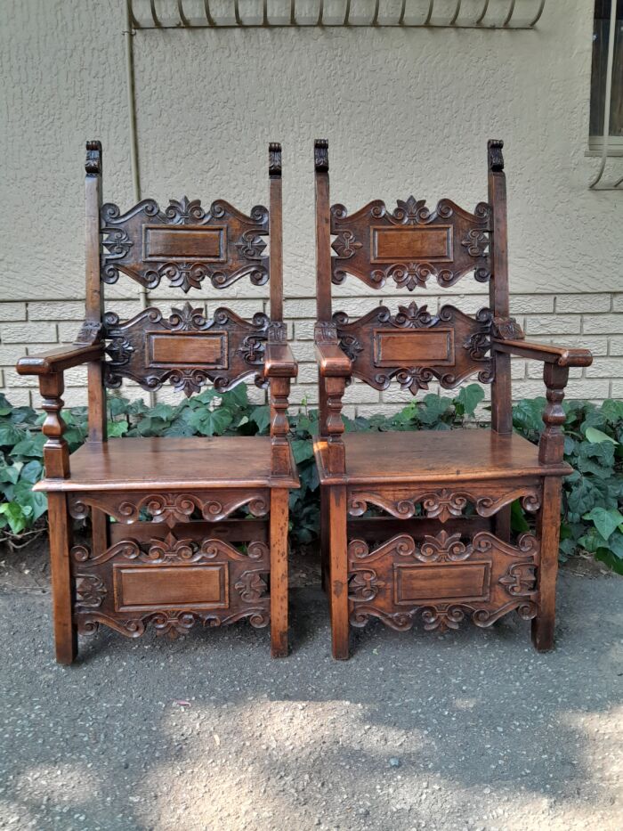 A Pair of Antique 18th / 19th Century Walnut Ornately Carved King / Throne - Image 2