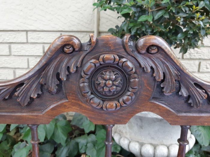 antiques-furniture