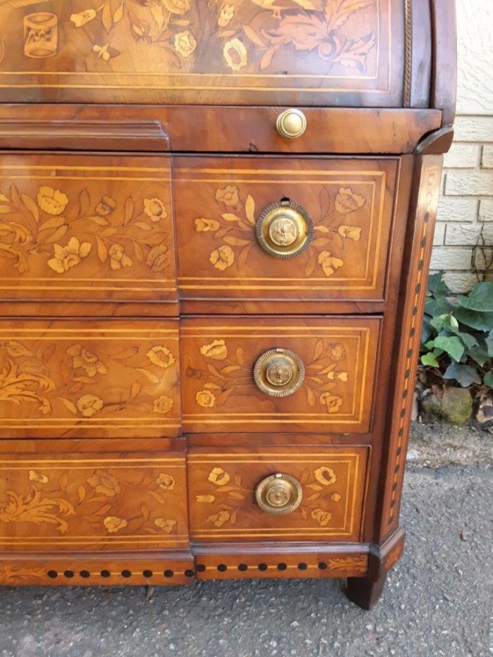 A 19th Century Dutch Marquetry Bureau / Secretaire - Image 11