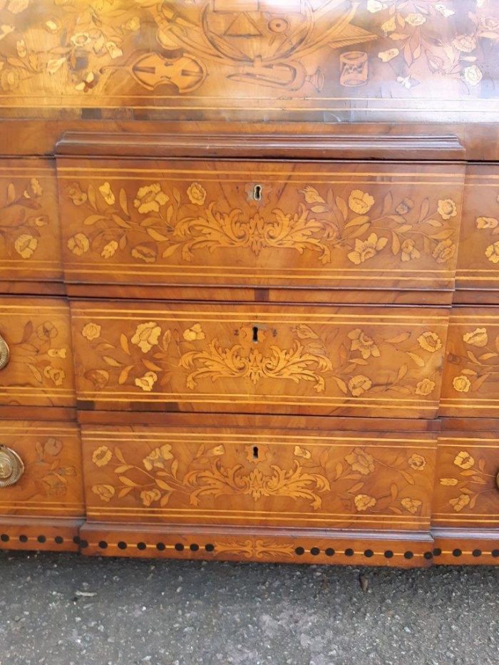 A 19th Century Dutch Marquetry Bureau / Secretaire - Image 12