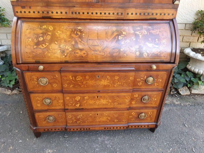 A 19th Century Dutch Marquetry Bureau / Secretaire - Image 14
