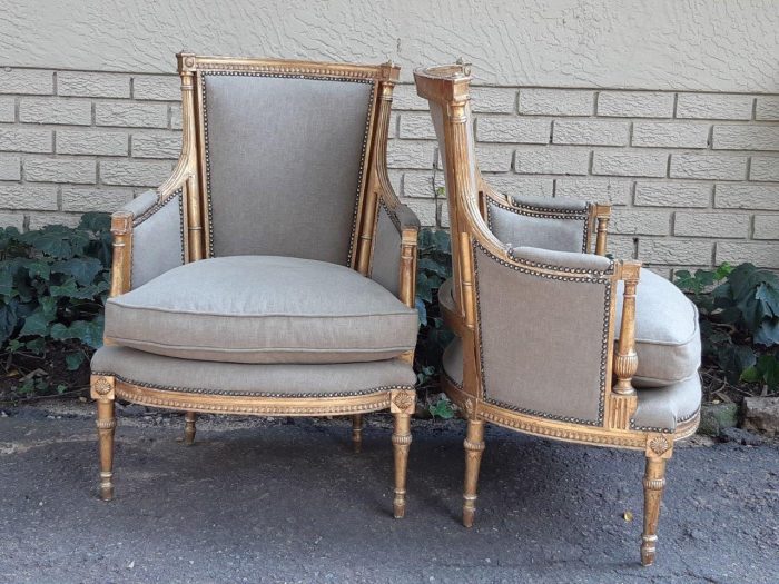 A 19th Century Pair Of French Giltwood Bergeres - Image 6