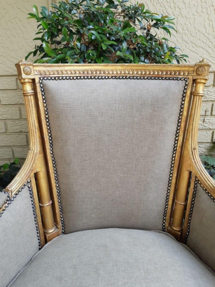 A 19th Century Pair Of French Giltwood Bergeres - Image 10