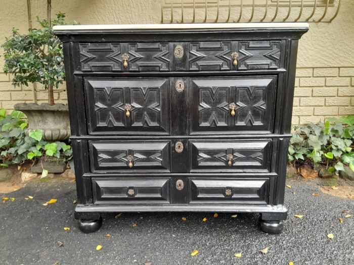 An Antique Early 18th Century Oak Chest of Drawers with Original Hardware in a Contemporary Finish with a Marble Top - Image 3