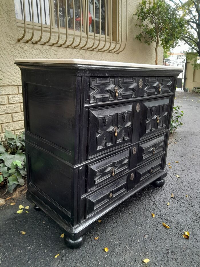 An Antique Early 18th Century Oak Chest of Drawers with Original Hardware in a Contemporary Finish with a Marble Top - Image 6