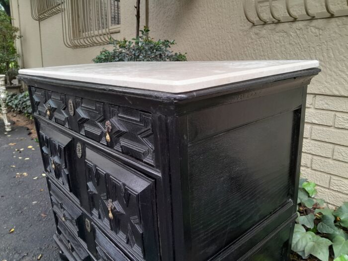 An Antique Early 18th Century Oak Chest of Drawers with Original Hardware in a Contemporary Finish with a Marble Top - Image 9