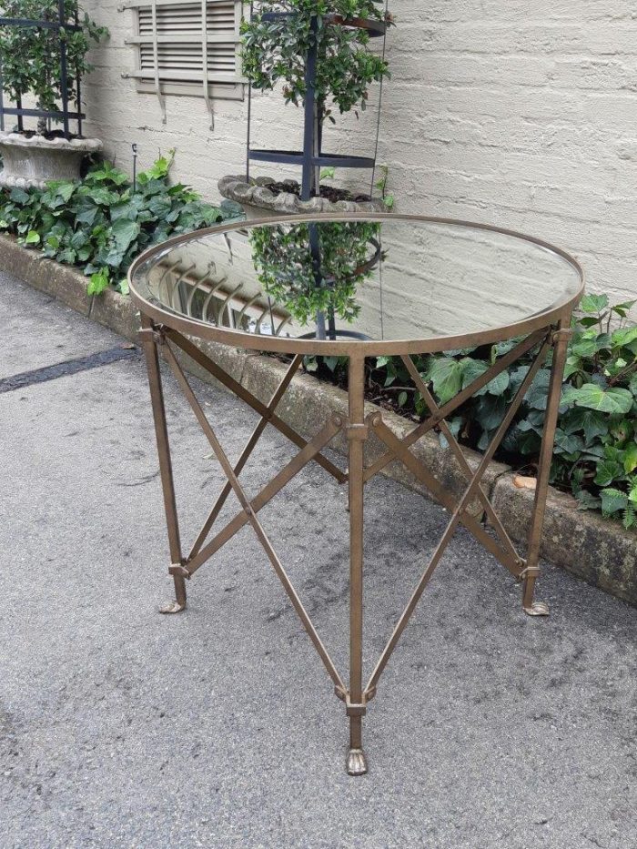 Custom-Made Gilded Wrought Iron Round Table With Bevelled Mirror Tops - Image 4