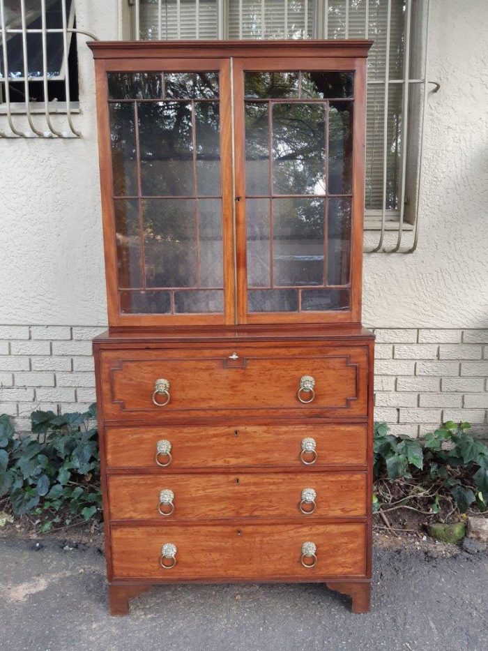 A George III Plum-Pudding Mahogany Secretaire - Image 2