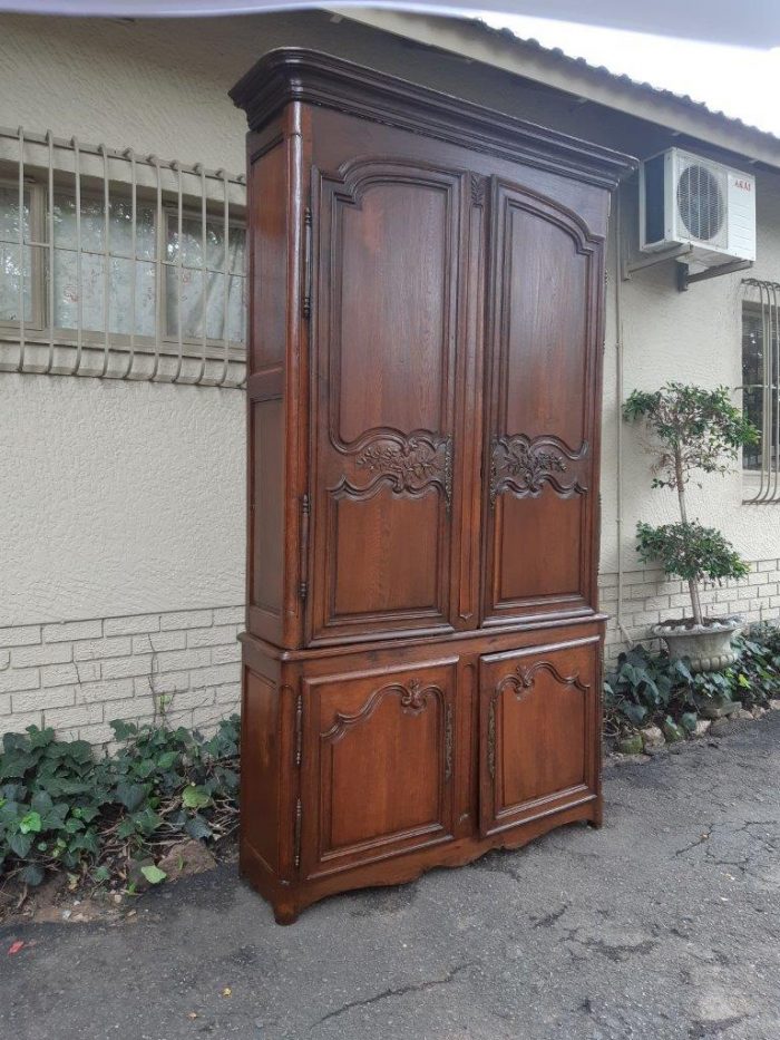 18th Century Extremely Tall Carved French Oak Armoire (Almost 3 meters High) - Image 3
