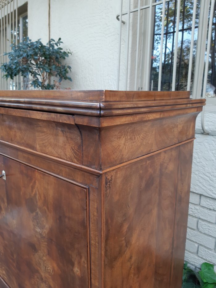 A 19th Century French-Style Walnut Escritoire - Image 9