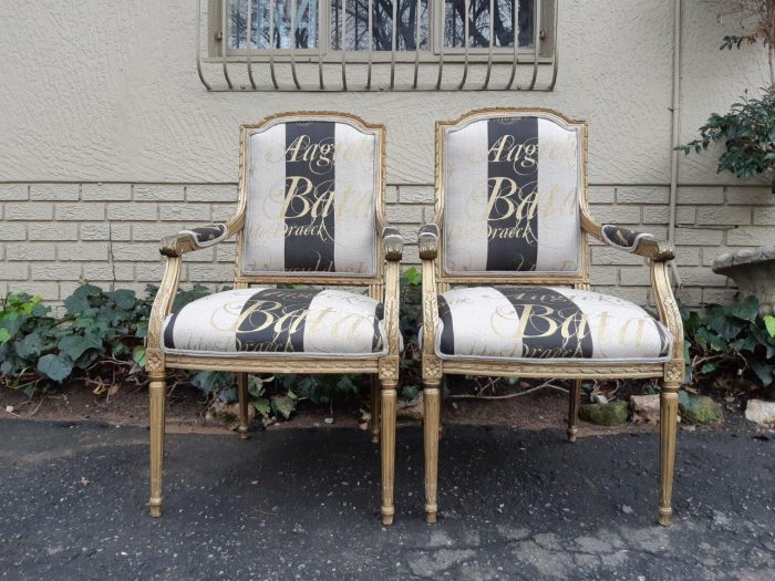 A Fine Pair of Antique / Vintage French Style Gilded Armchairs Upholstered in a Hand-painted Fabric - Image 2