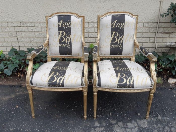 A Fine Pair of Antique / Vintage French Style Gilded Armchairs Upholstered in a Hand-painted Fabric - Image 3