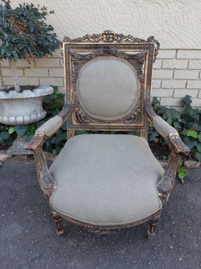 A 20th Century Pair (over 80 years old) of French Style Ornately Carved and Gilded Arm Chairs Upholstered in a French Linen ND - Image 8