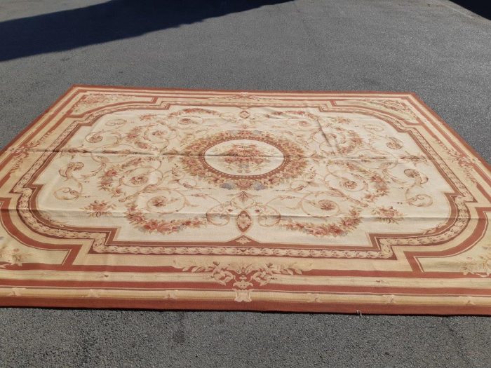 A Hand Knotted Aubusson Carpet - Image 6
