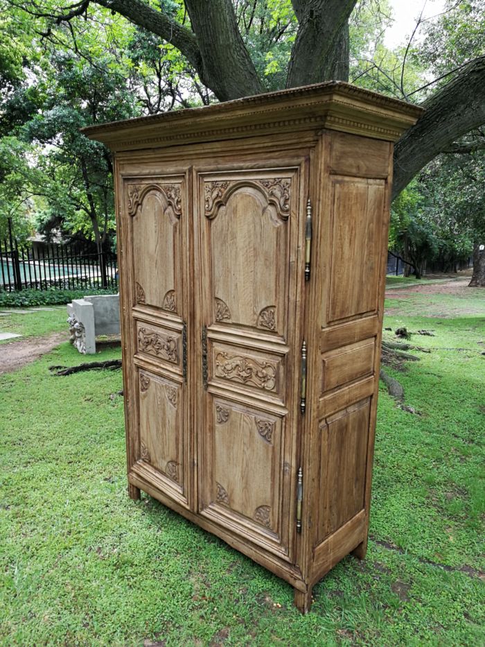 A 19th Century French Oak Armoire In A Bleached / Natural Wood Finish - Image 6